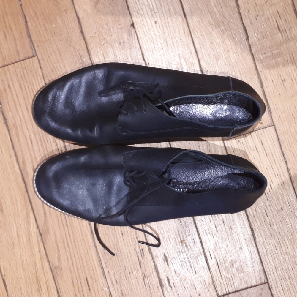 EMU leather shoes women's size 9